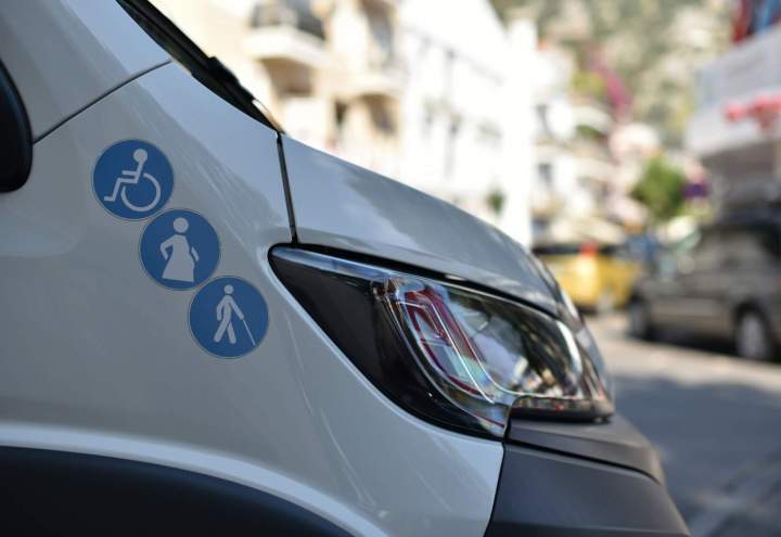Des véhicules adaptés pour le transport des personnes à mobilité réduite